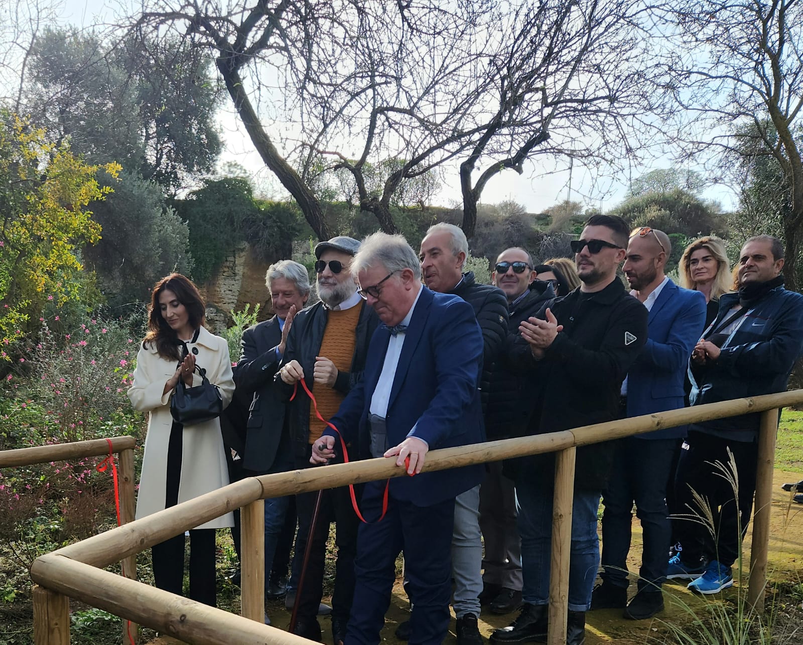 Taglio del nastro di inaugurazione